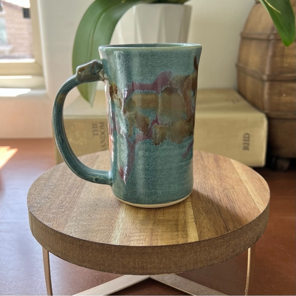 Studio Pottery Hand Thrown Mug Signed Calhoun 4.5” - Picture 5 of 9